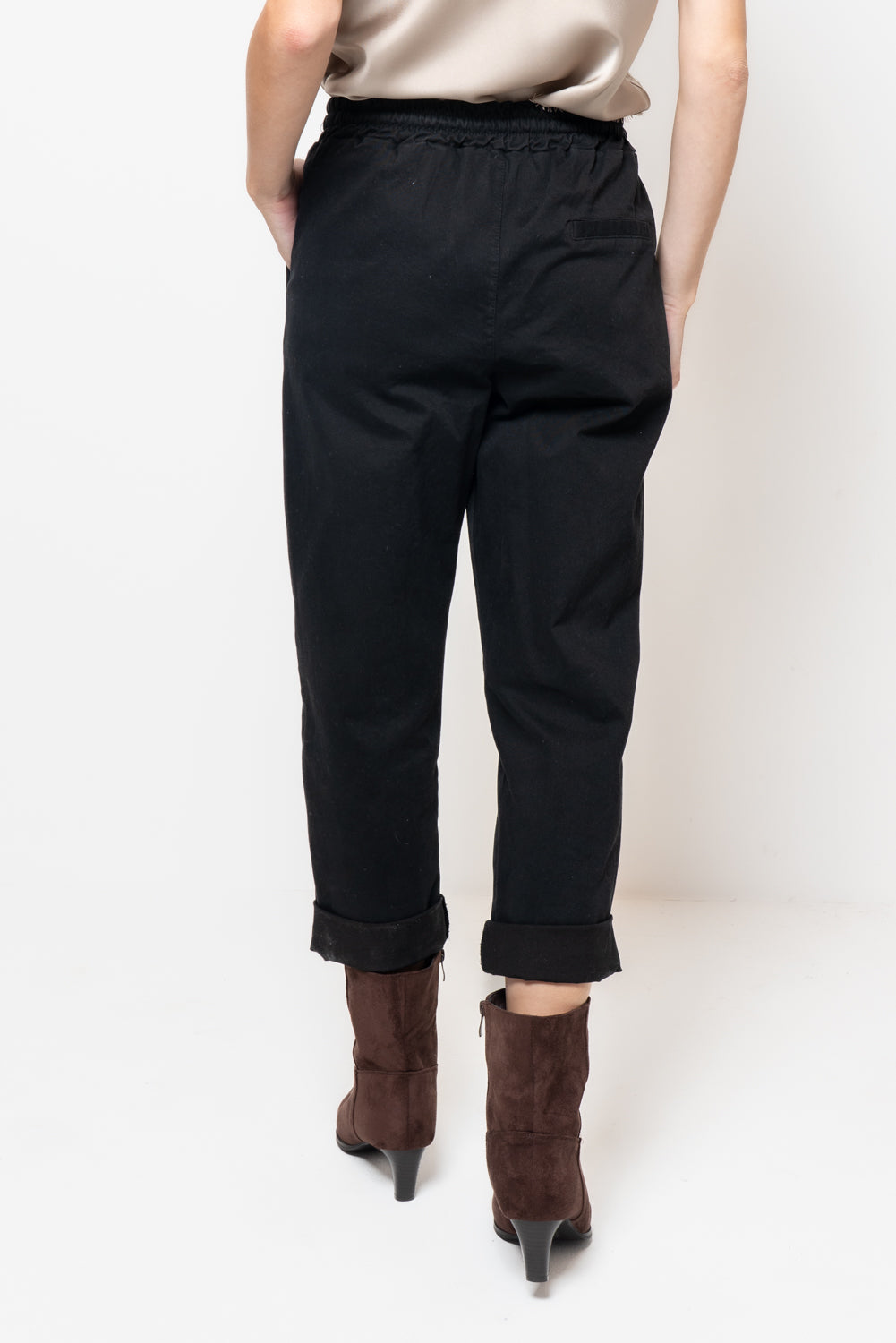 Pantalone baggy in gabardina