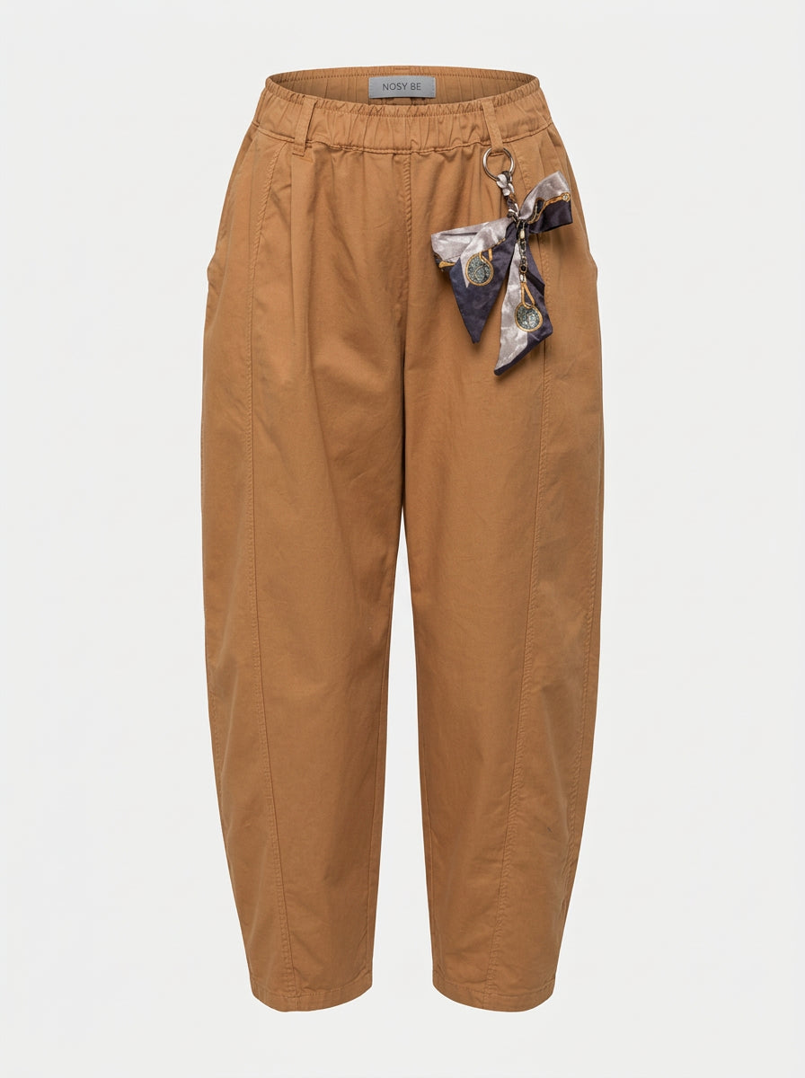 Pantalone a Carota con Foulard