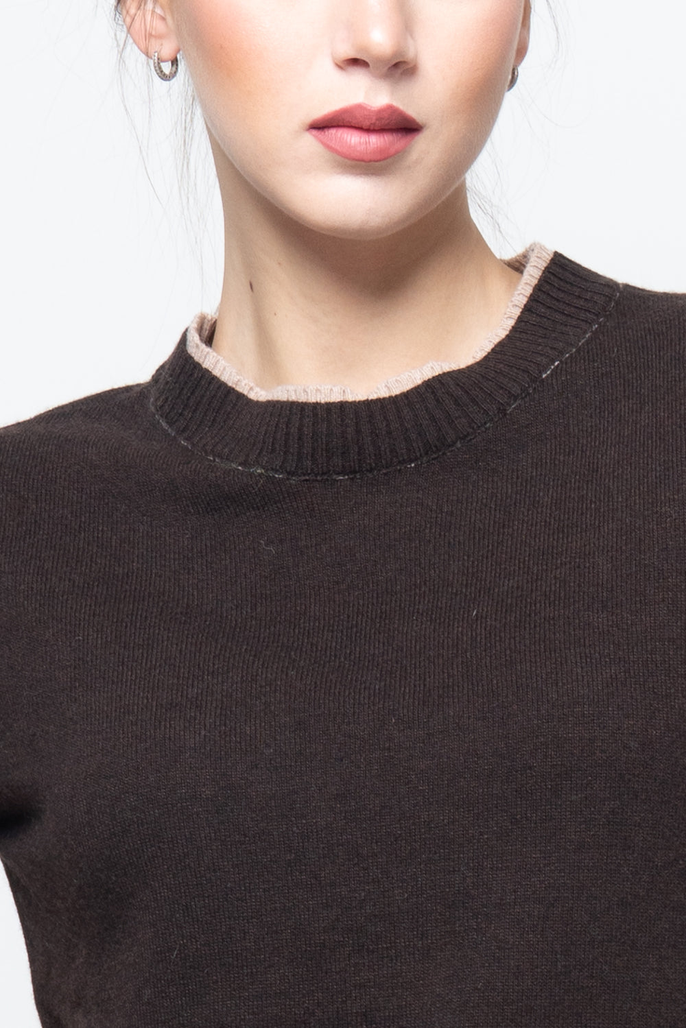 Maglia mezza manica con girocollo a contrasto