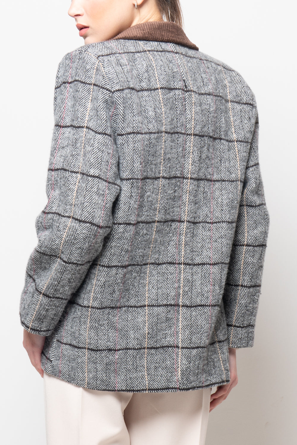 Giacca spigata con colletto in velluto