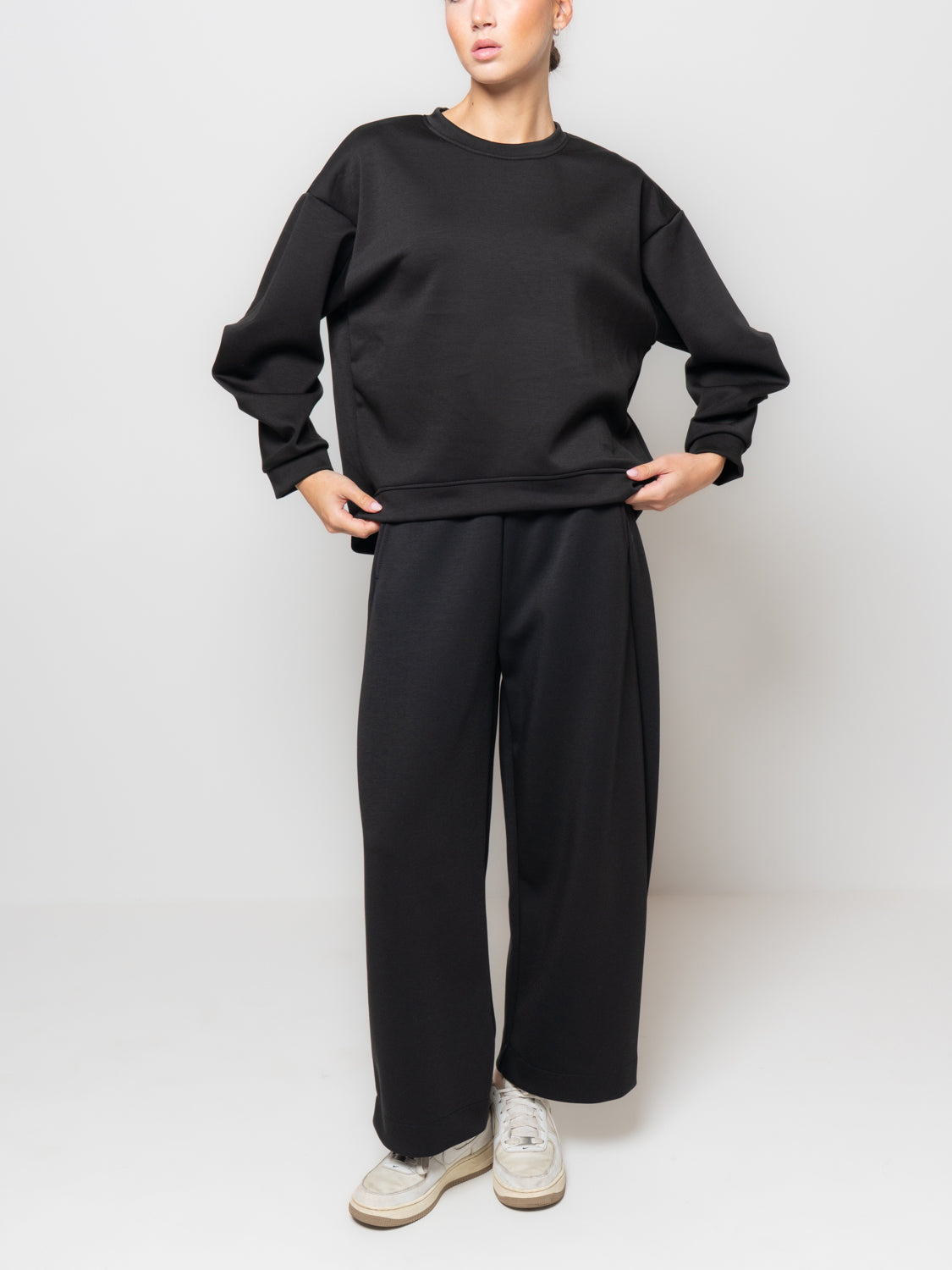 Pantalone baggy in neoprene