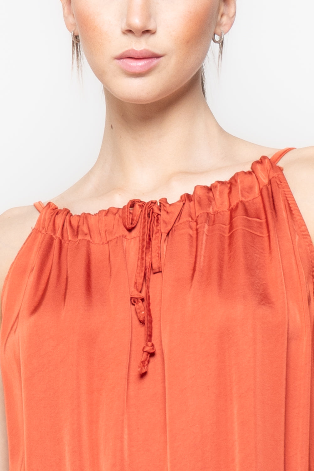Top Smanicato con Scollo Americano Regolabile