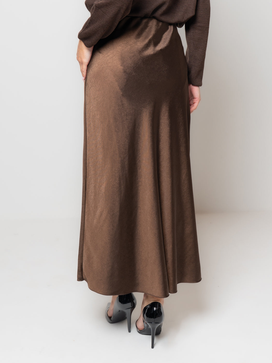 Gonna in satin lunga