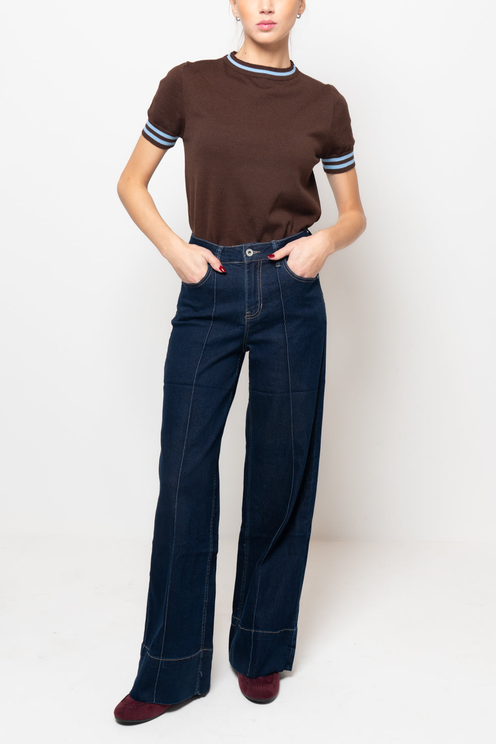 Jeans wide con cucito frontale