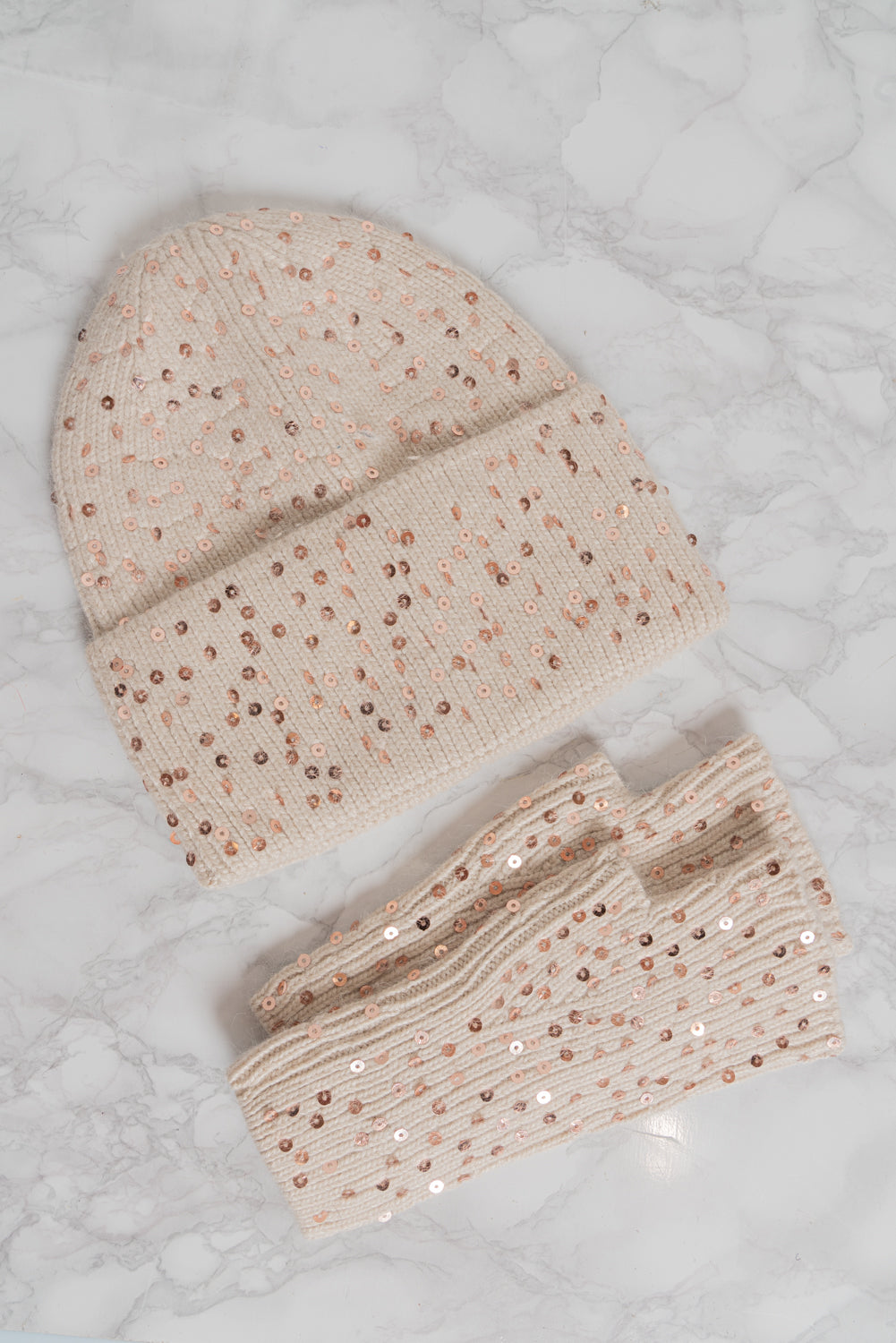 Cappello+guanti con paillettes