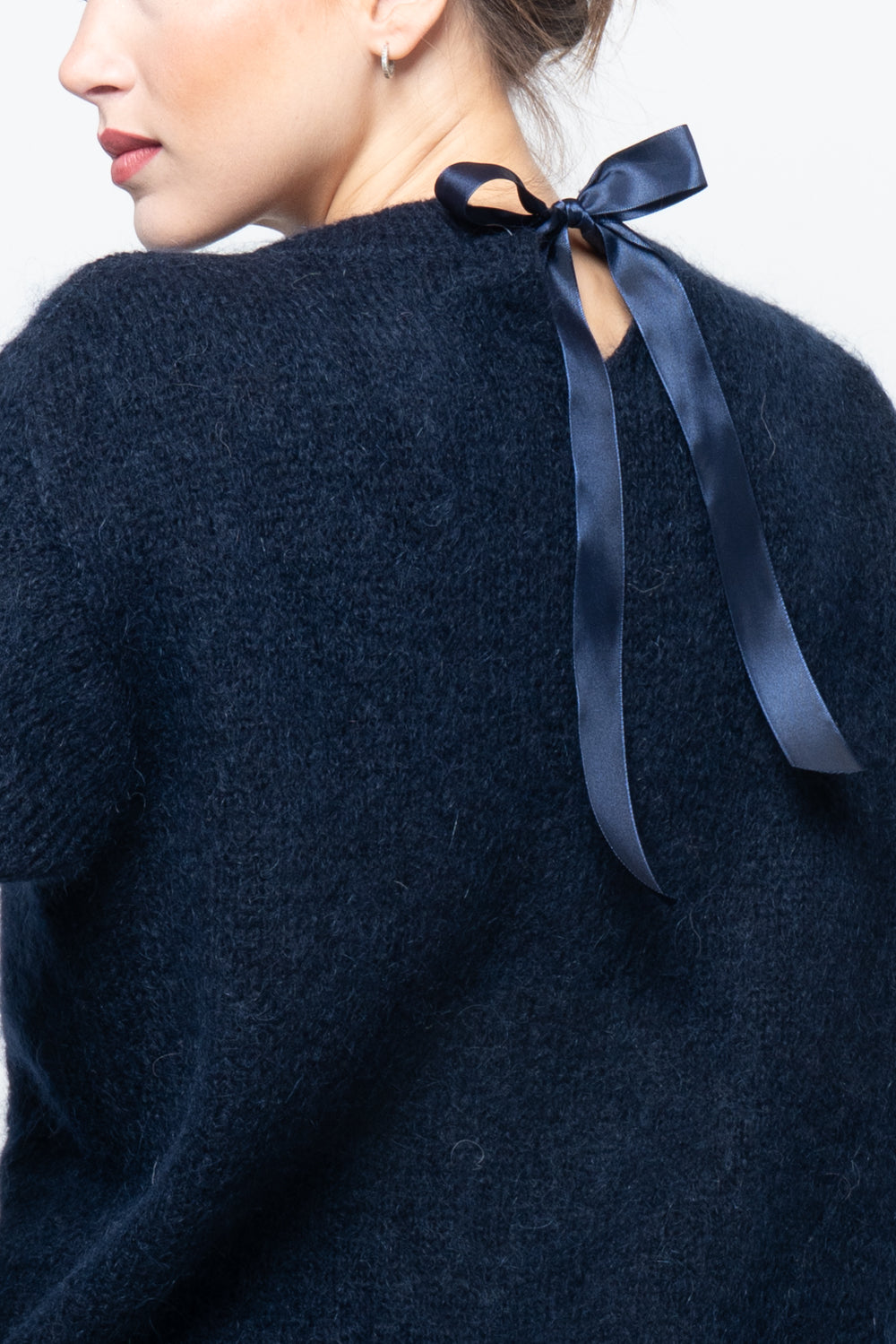 Maglia con fiocco dietro