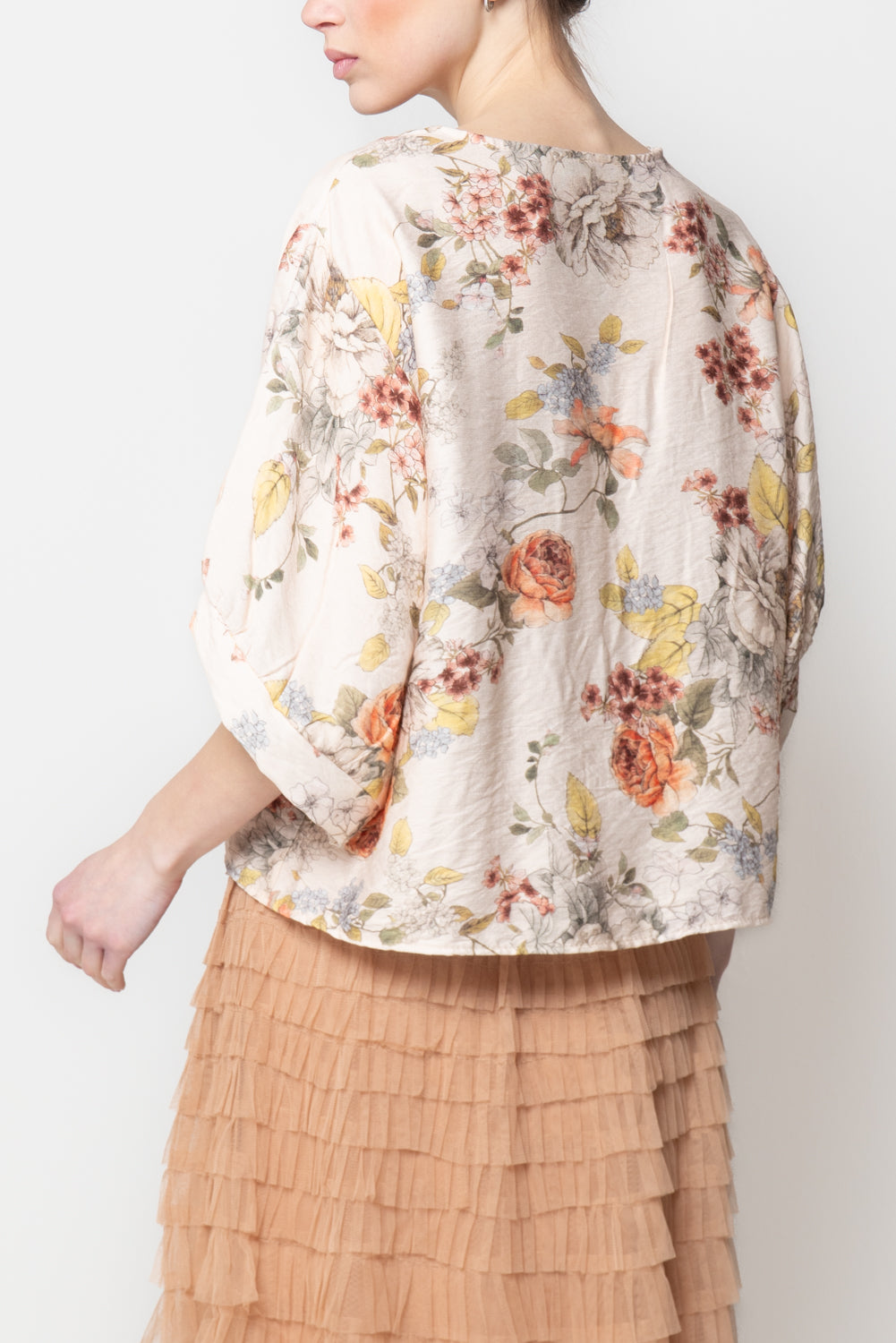 Blusa fiorita con manica volume