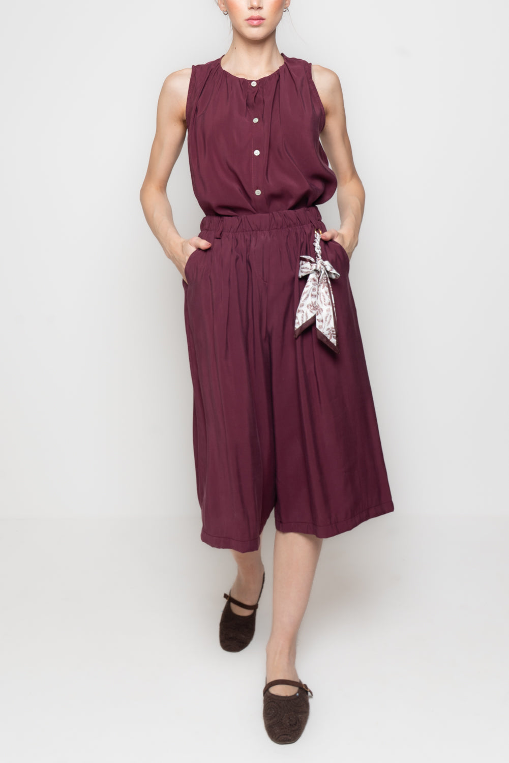 Bermuda Fluido con Foulard