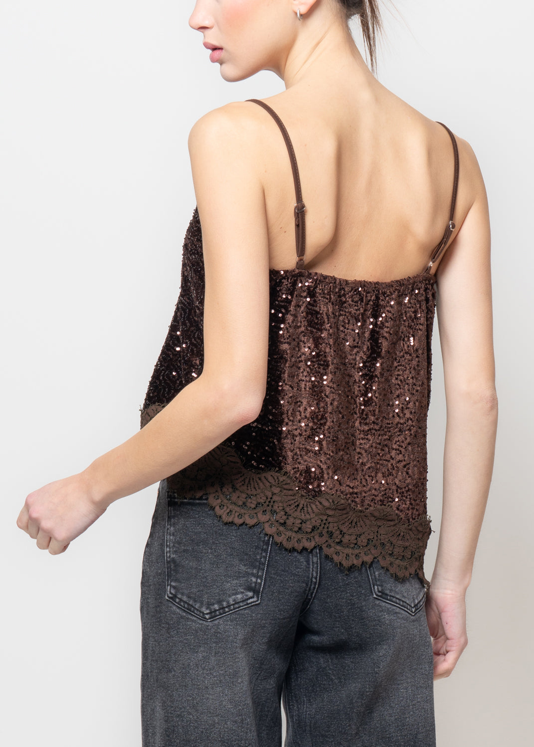 Top in paillettes e ciniglia