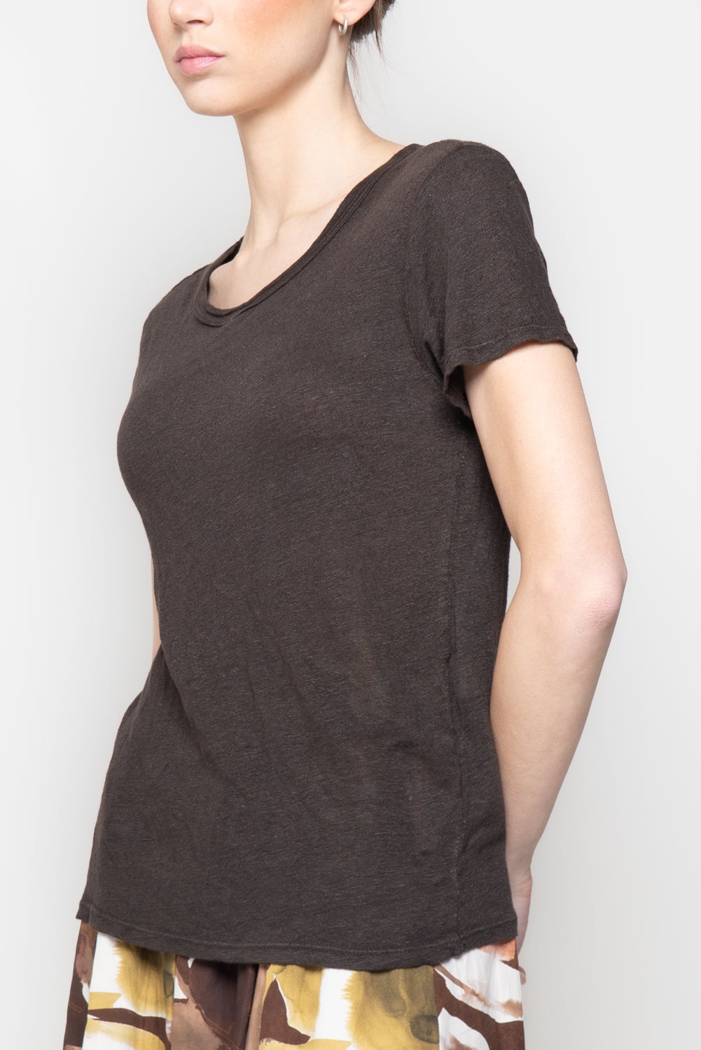 T-shirt paricollo 100% lino