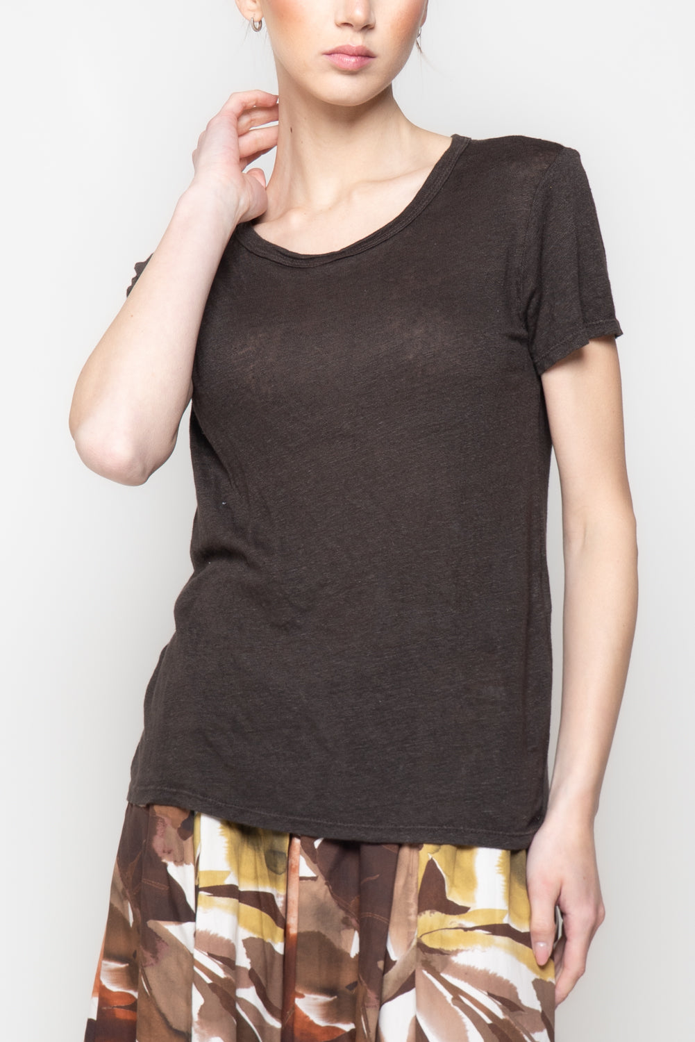 T-shirt paricollo 100% lino