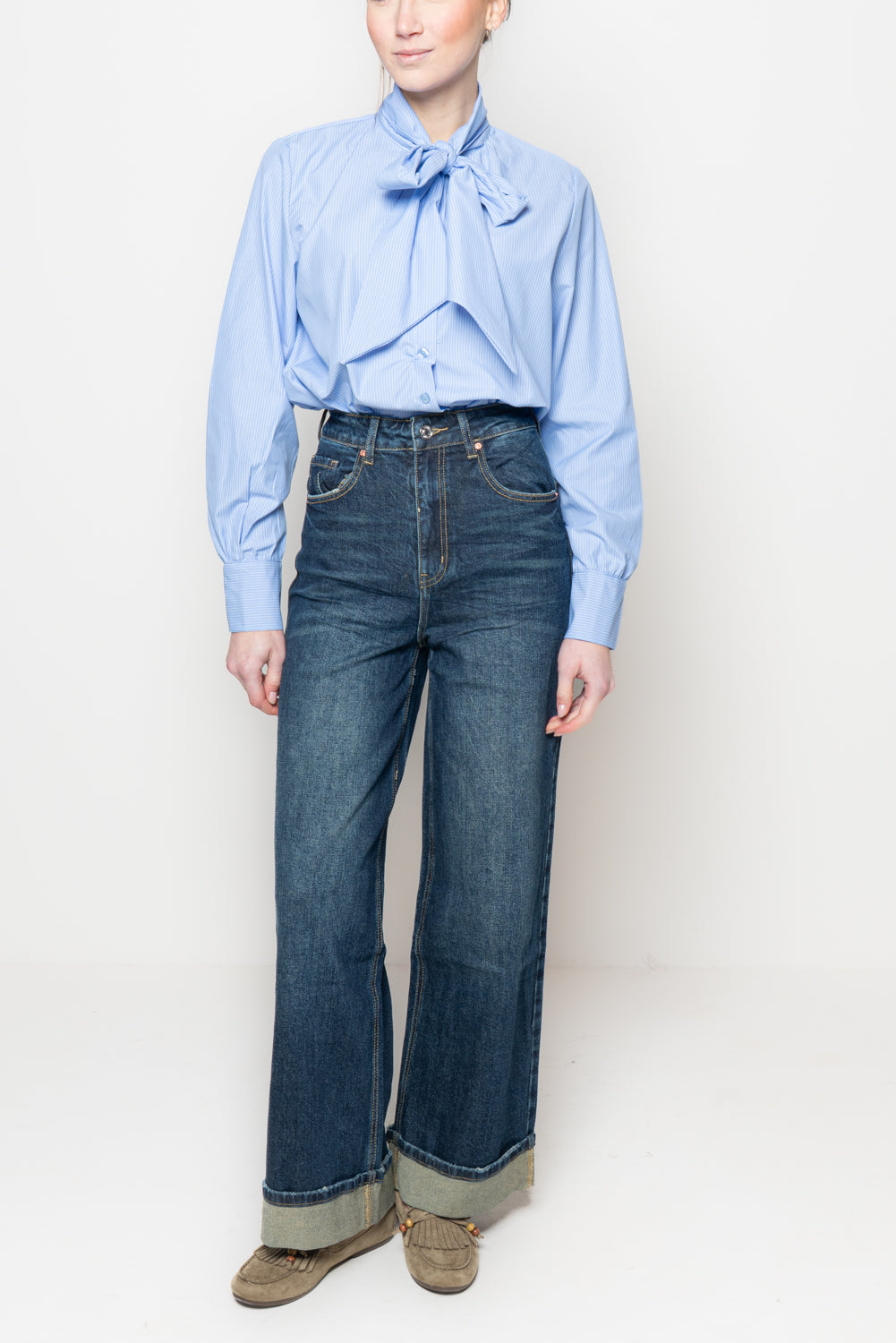 Jeans wide con ribalta