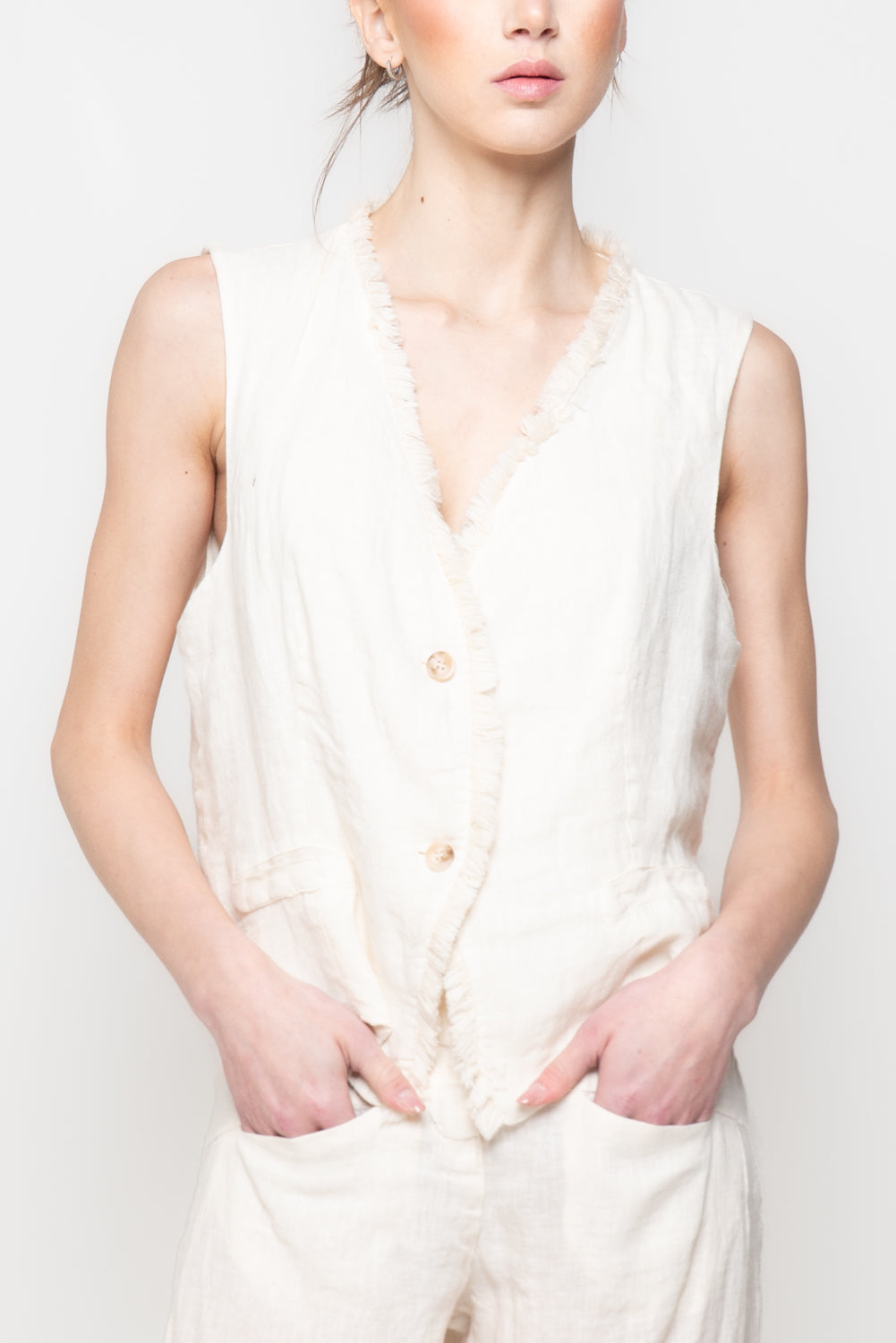 Gilet in 100% Lino con bordi sfrangiati