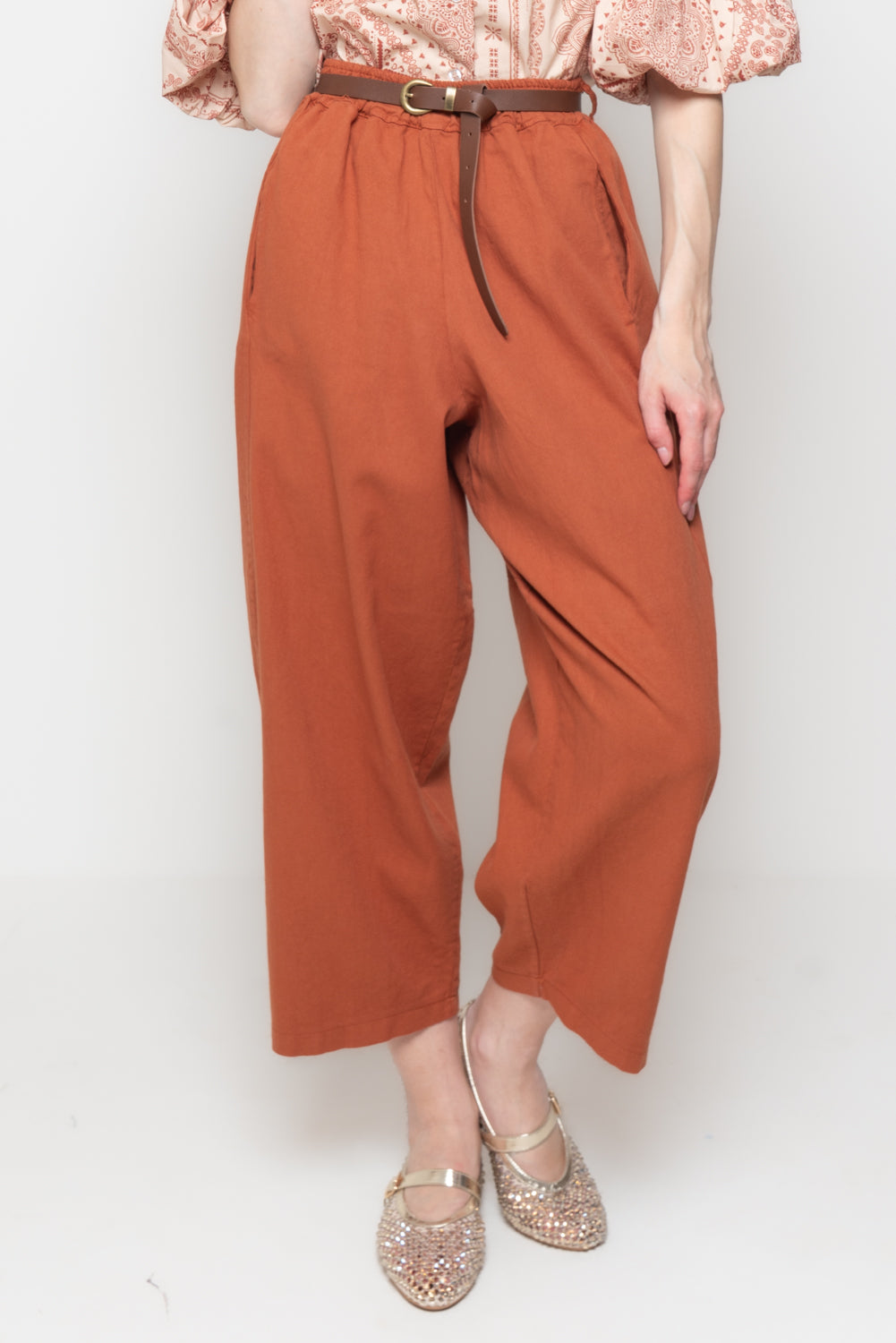 Pantalone a Gamba Larga con Cintura