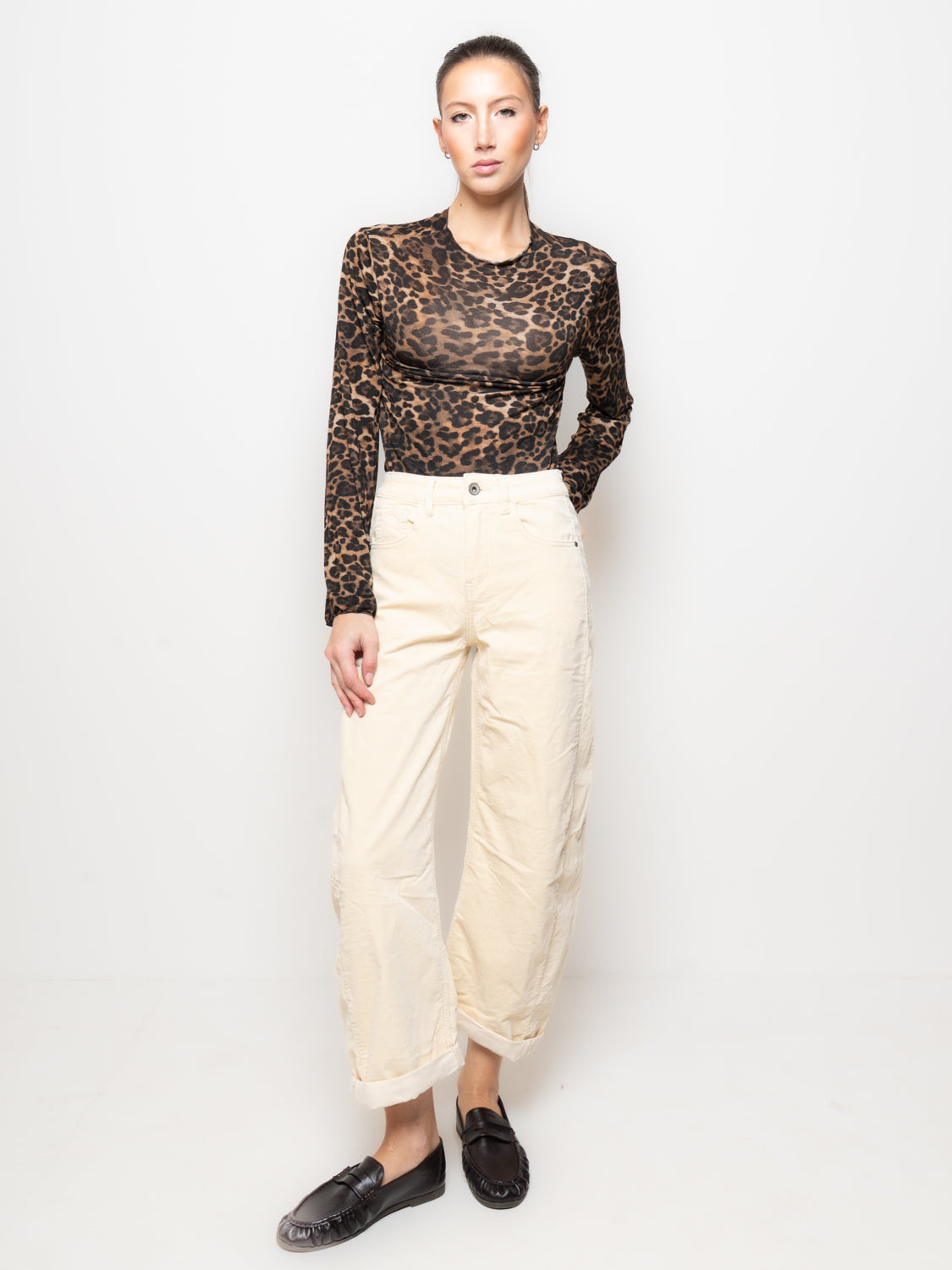 Pantalone ampio in velluto a coste