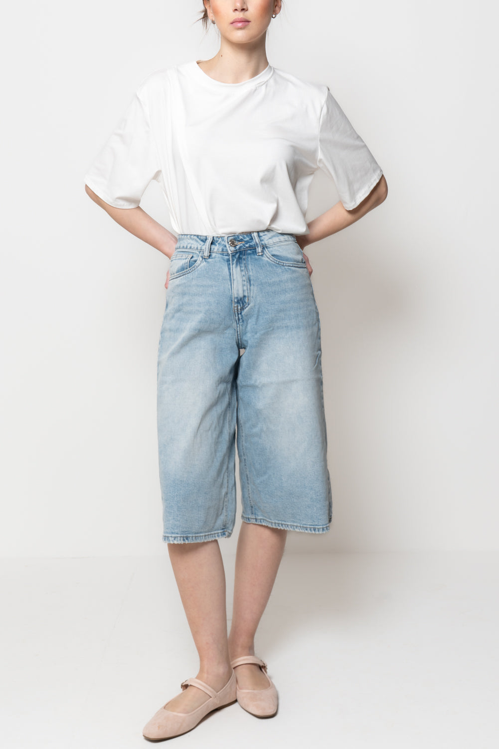 Bermuda denim over