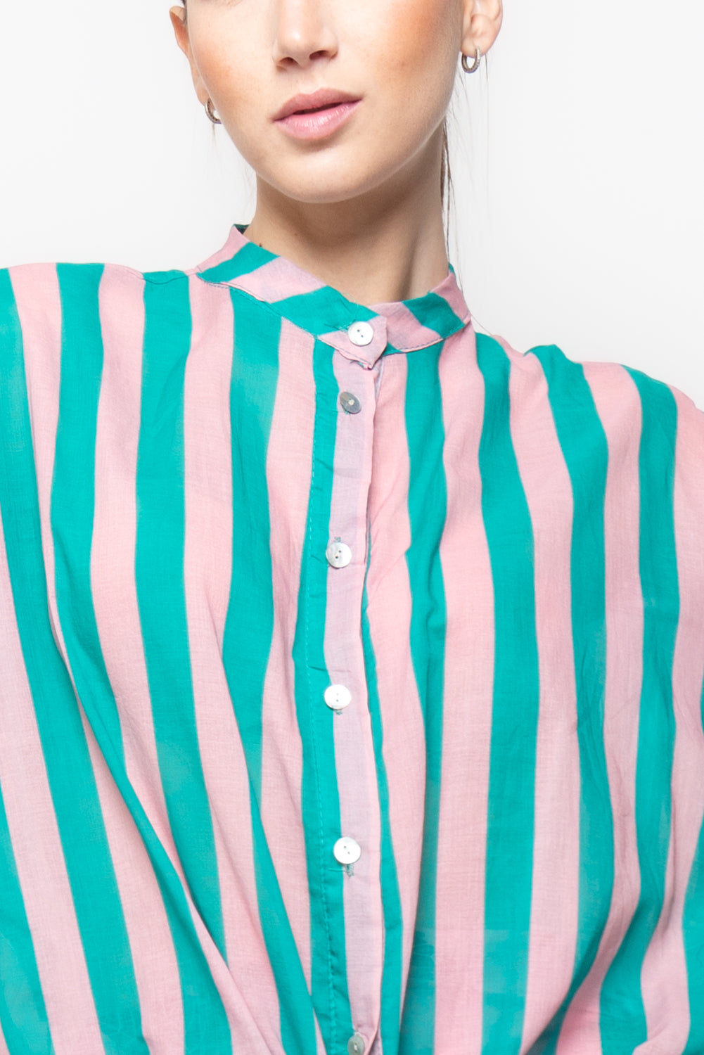 Camicia alla coreana a righe