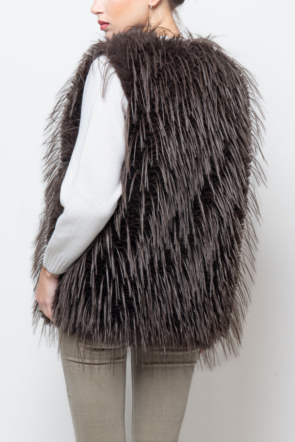 Pelliccia smanicata a pelo lungo