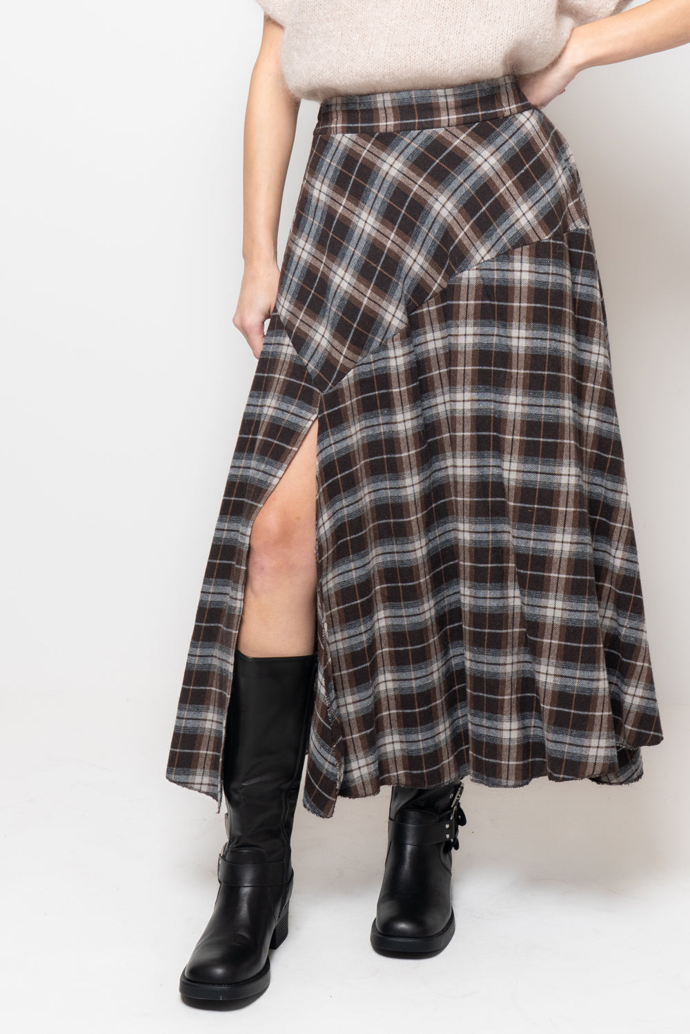 Gonna a quadri asimmetrica