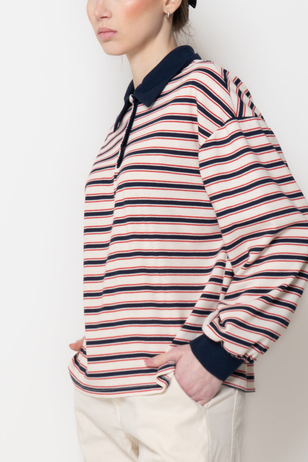 Maglia Polo a Righe con Profili a Contrasto