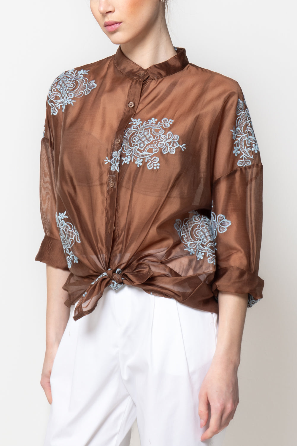 Camicia alla coreana con Ricami