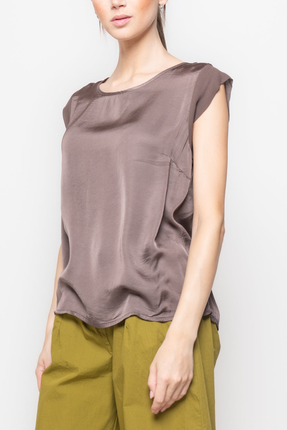 Top in satin paricollo