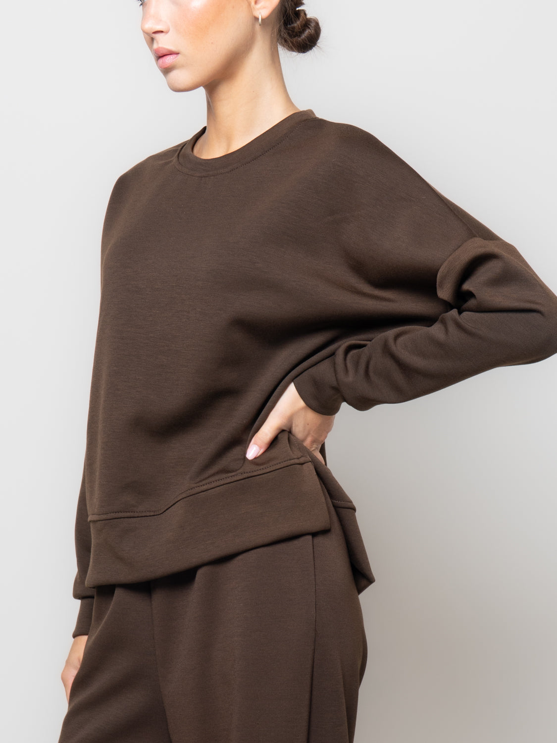 Felpa in neoprene con spacchi laterali