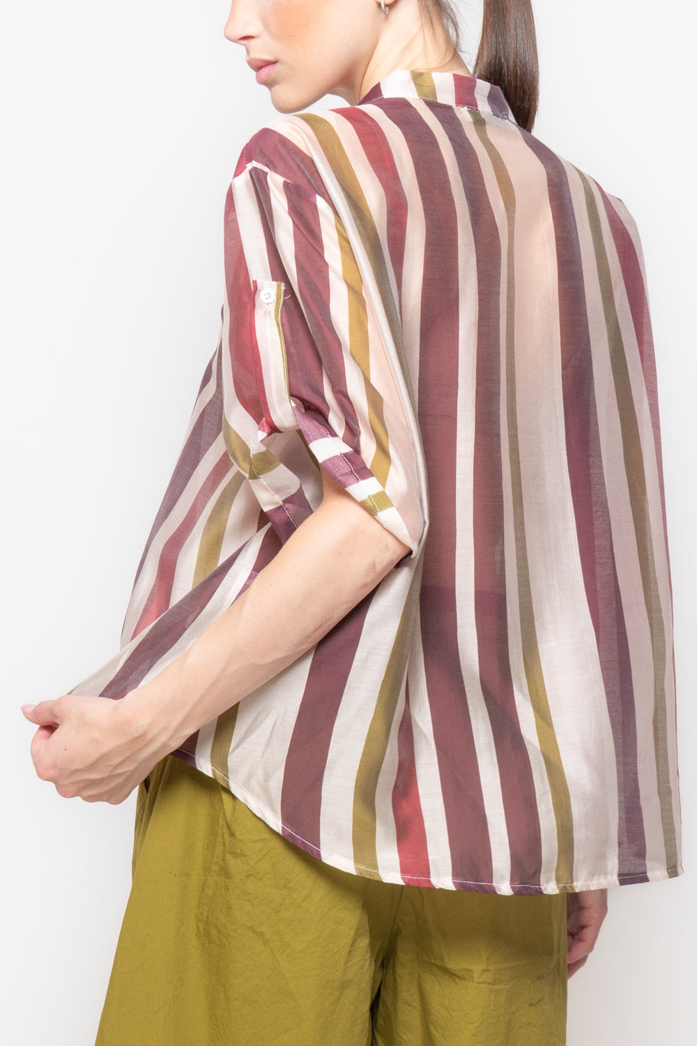 Camicia a Maniche Corte con Colletto alla Coreana