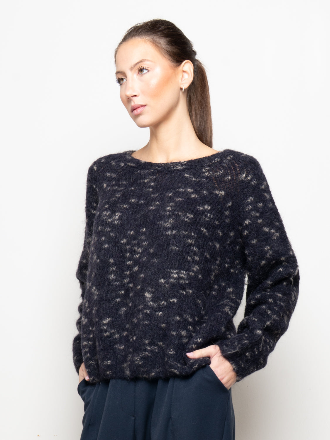 Maglia fantasia puntinata