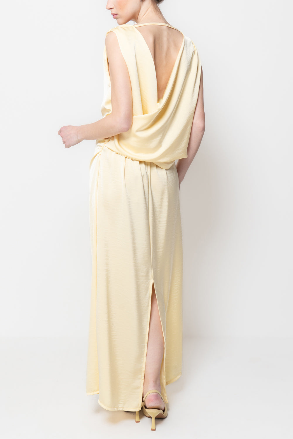 Abito Lungo in Satin con Drappeggio