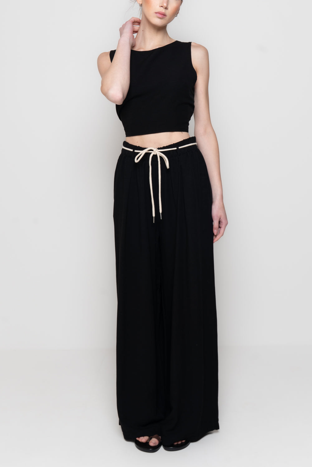Top con Retro Scollo a V e Fiocco Regolabile