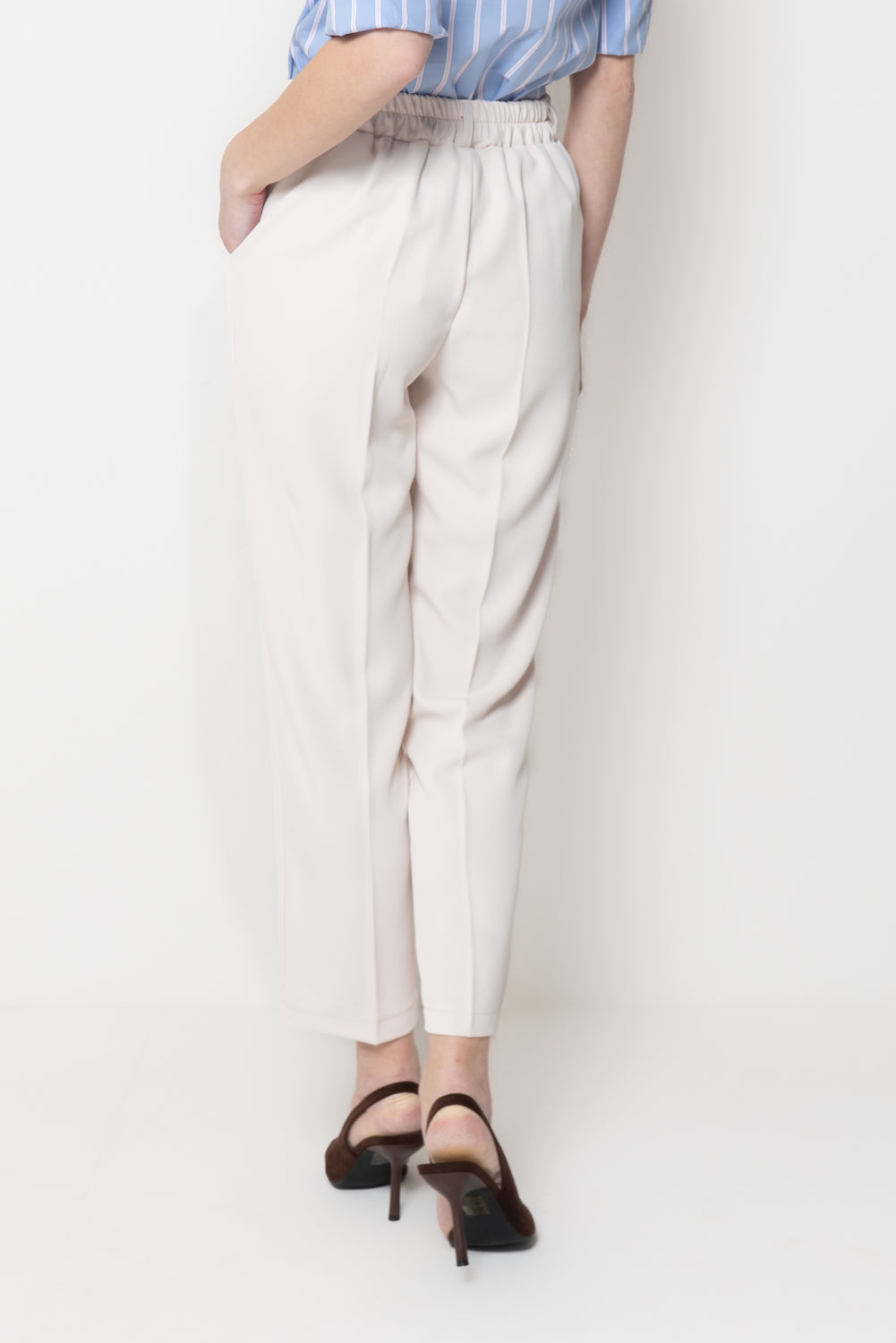 Pantaloni Slim con Piega Stirata