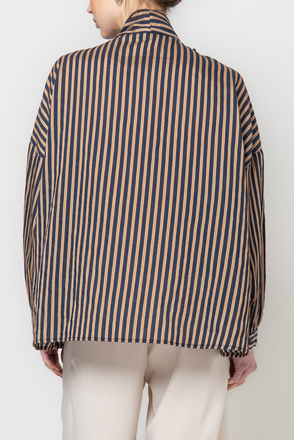 Camicia a righe con fiocco