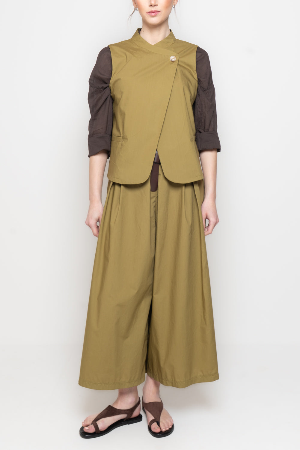 Gilet Strutturato con Chiusura Asimmetrica