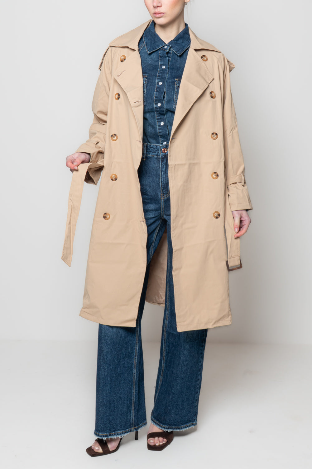 Trench con cintura