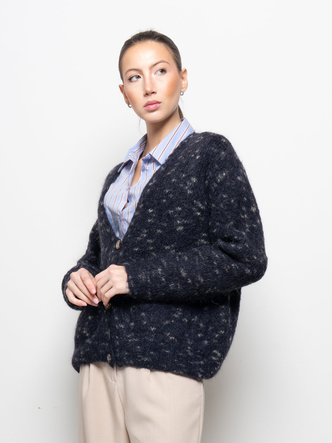 Cardigan in fantasia puntinata