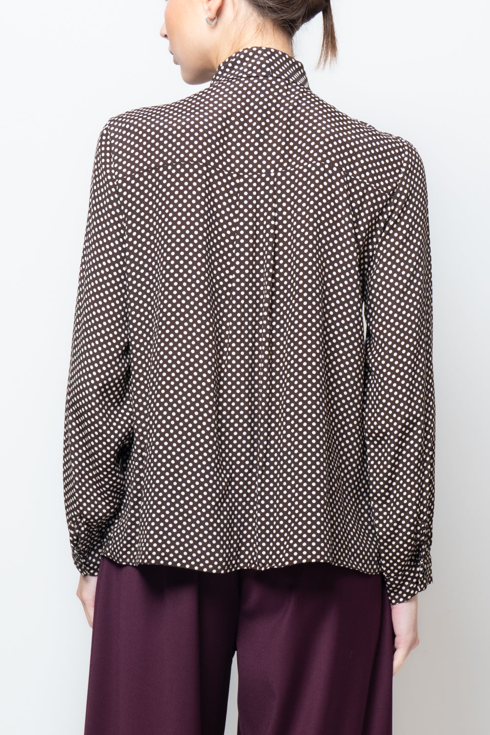 Camicia a pois con fiocco