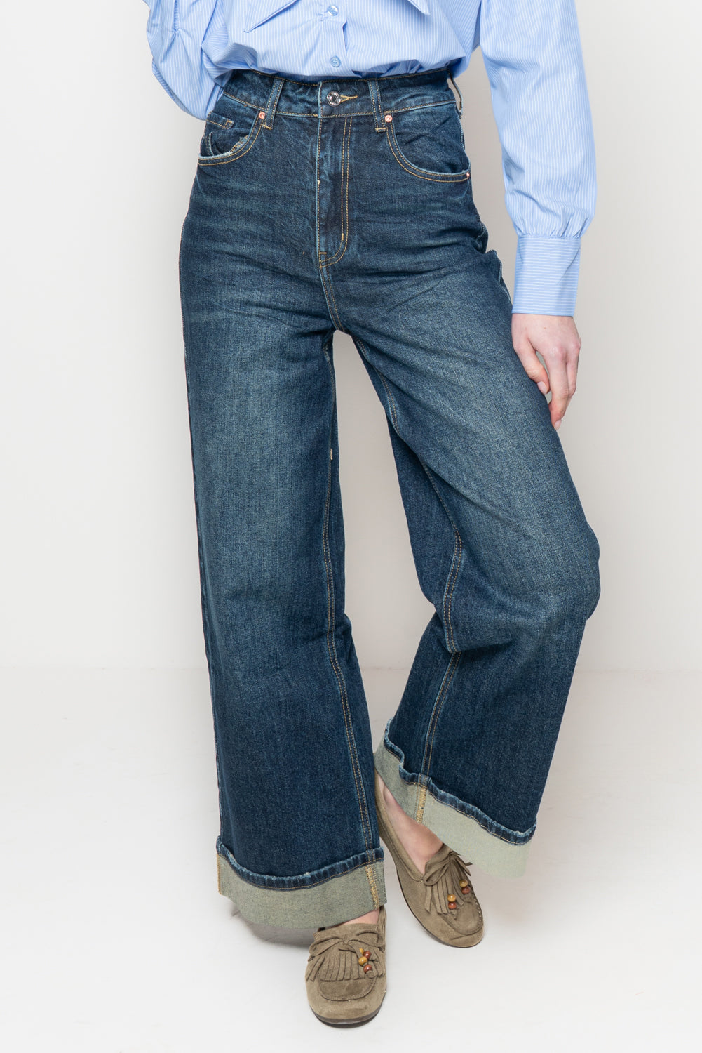 Jeans wide con ribalta