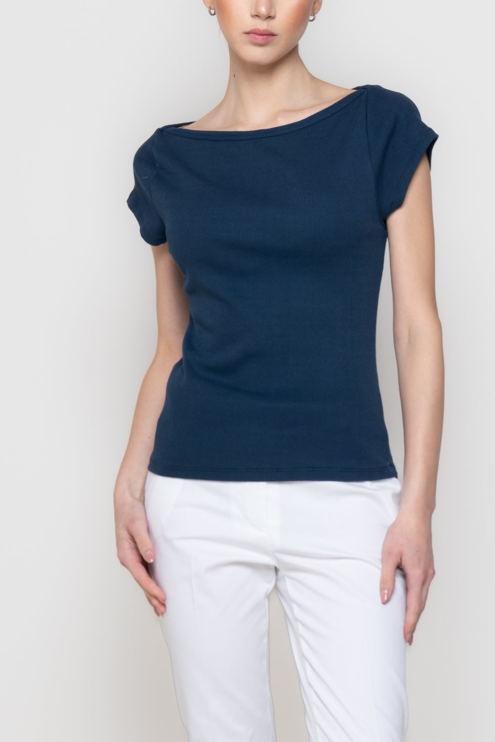 T-shirt a Costine con Scollo a Barca