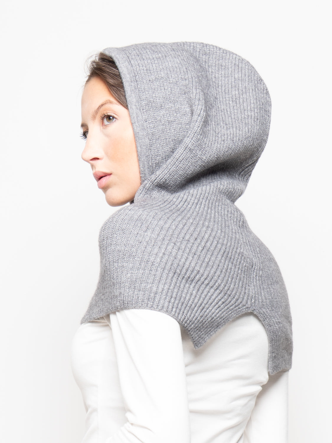 Cappuccio scaldacollo in maglia con coulisse