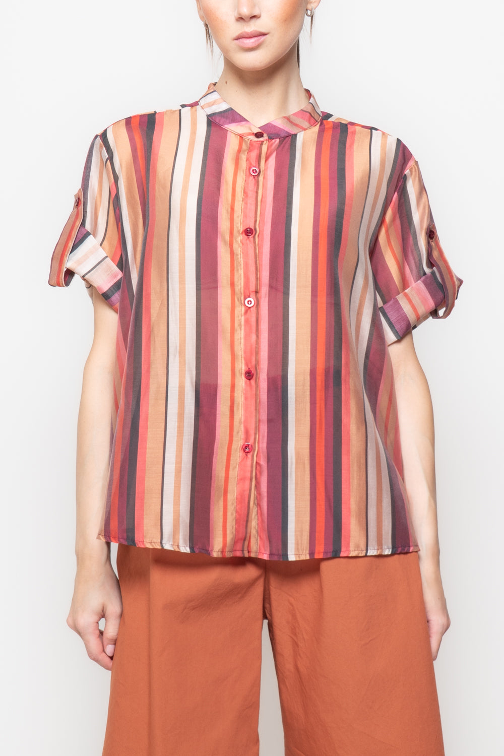 Camicia a Maniche Corte con Colletto alla Coreana