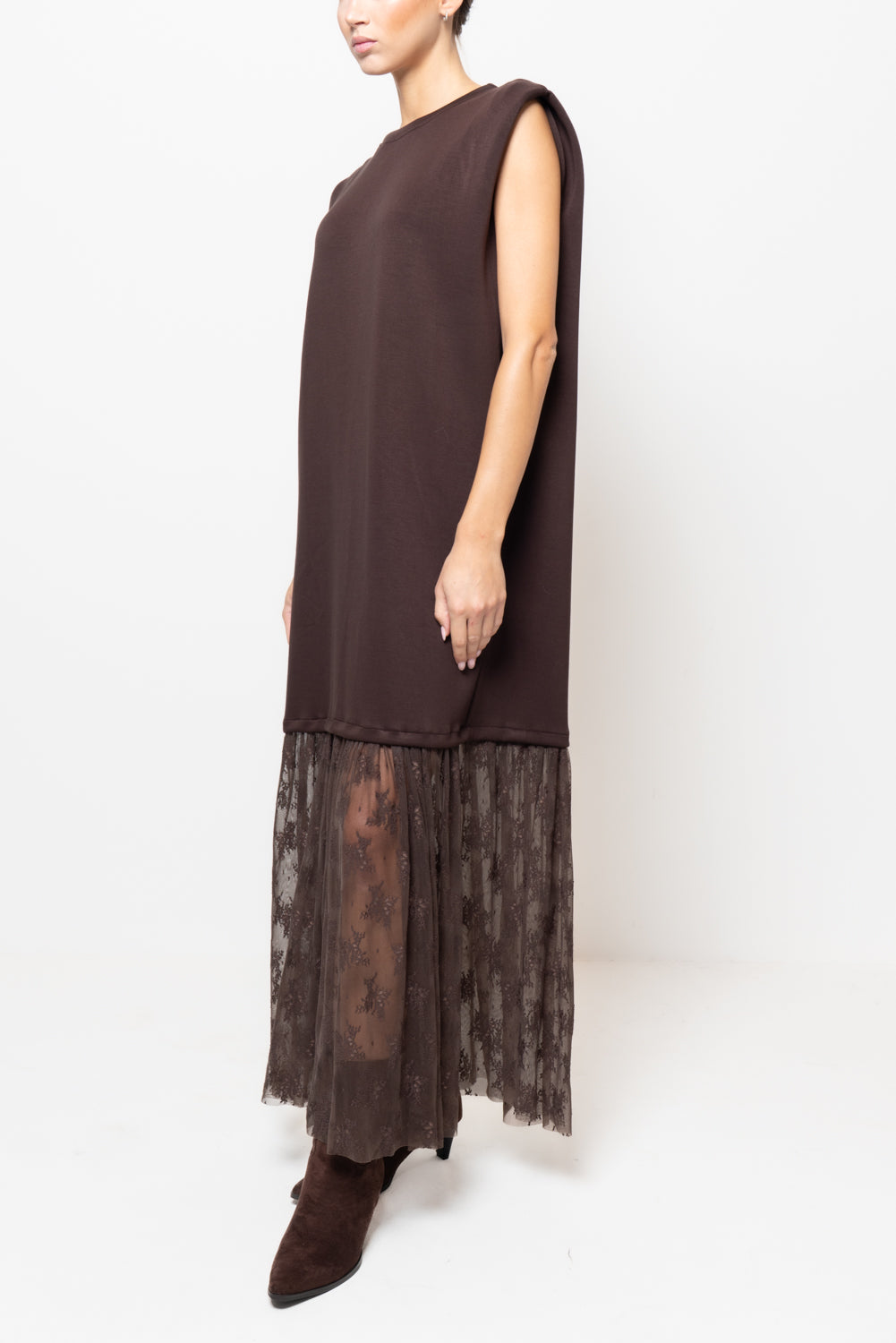 Abito in felpa con balza in pizzo