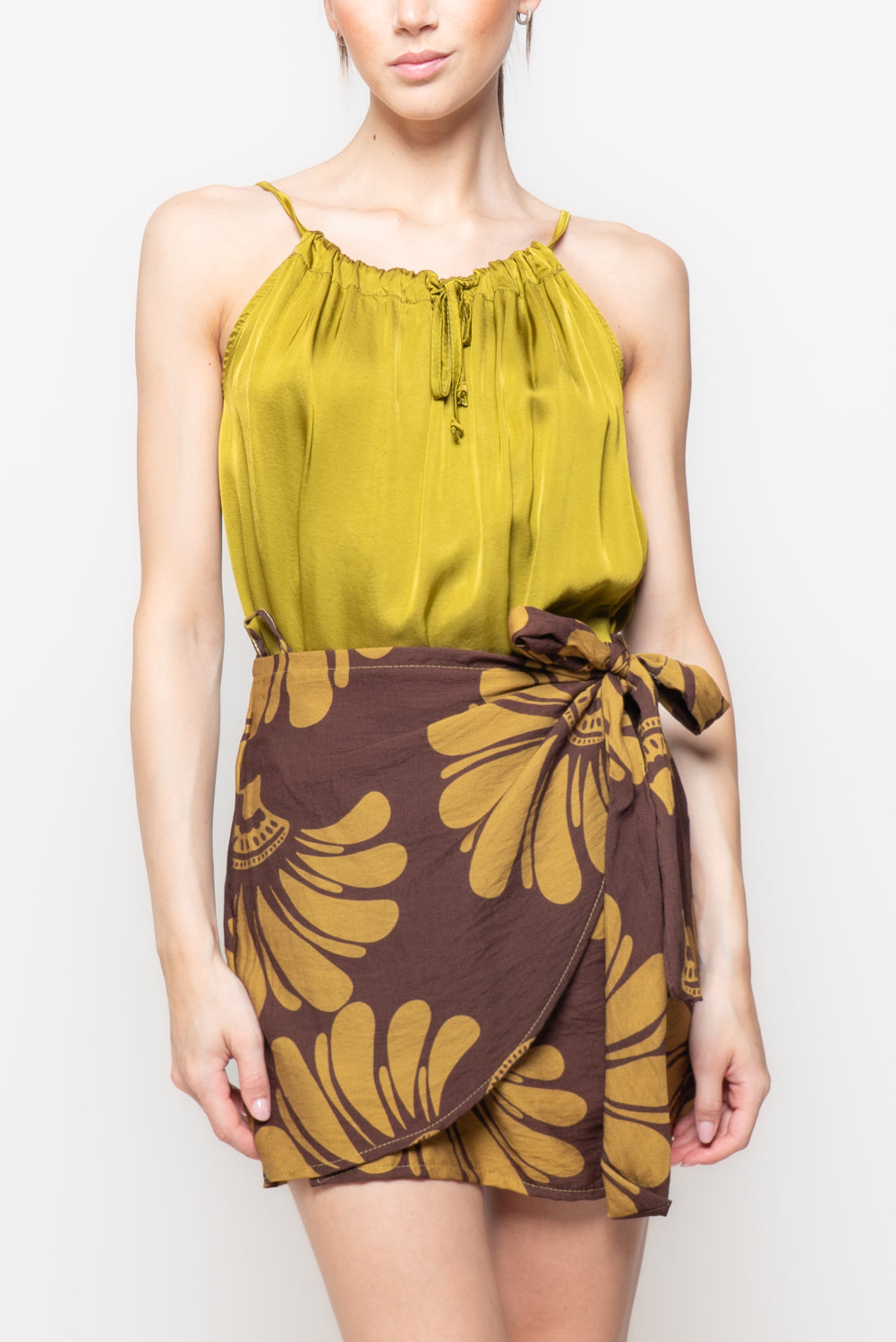 Top Smanicato con Scollo Americano Regolabile
