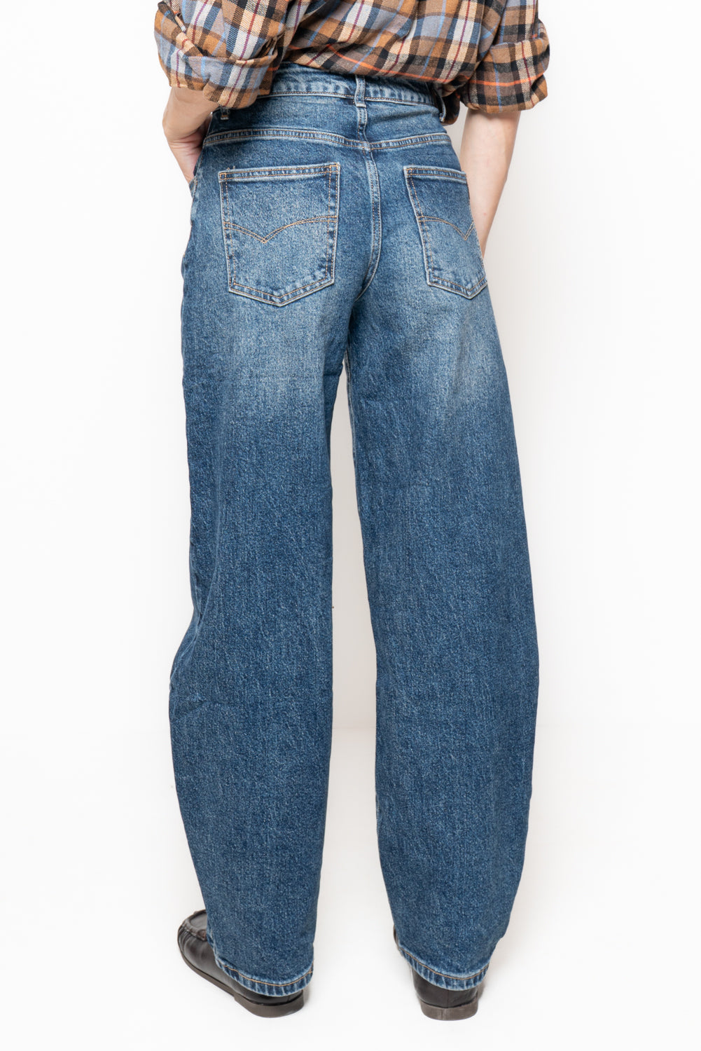 Jeans balloon fit vita alta lavaggio medio
