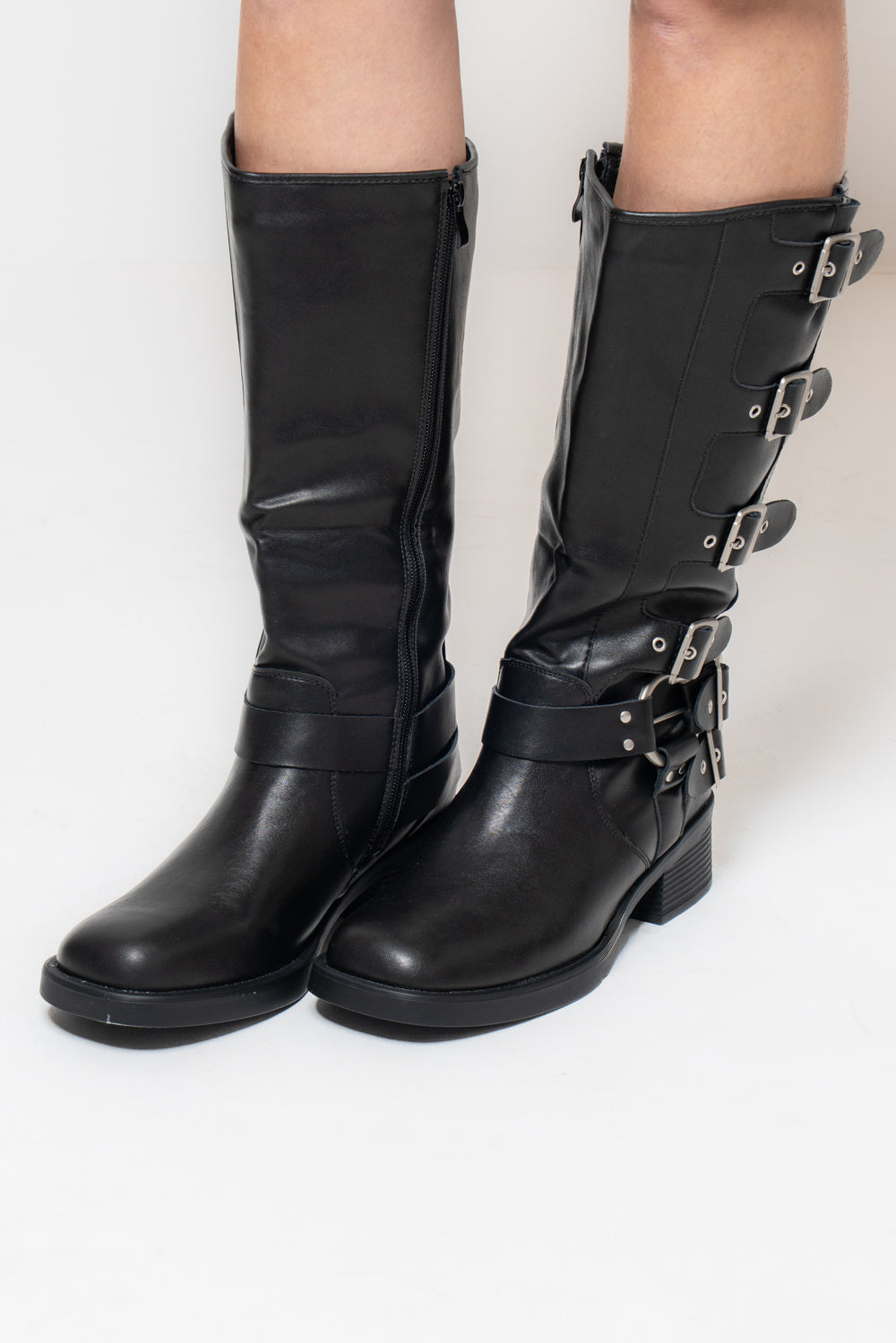 Stivale biker con fibbia