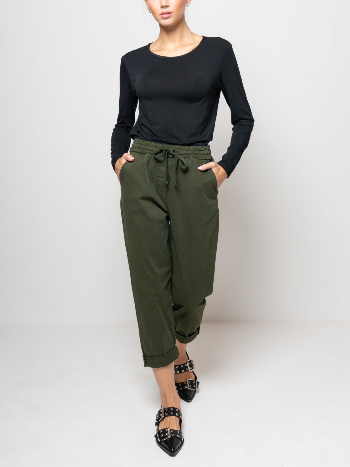 Pantalone baggy in gabardina