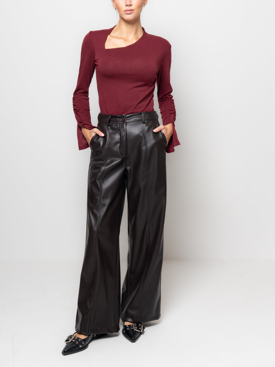 Pantalone palazzo in similpelle