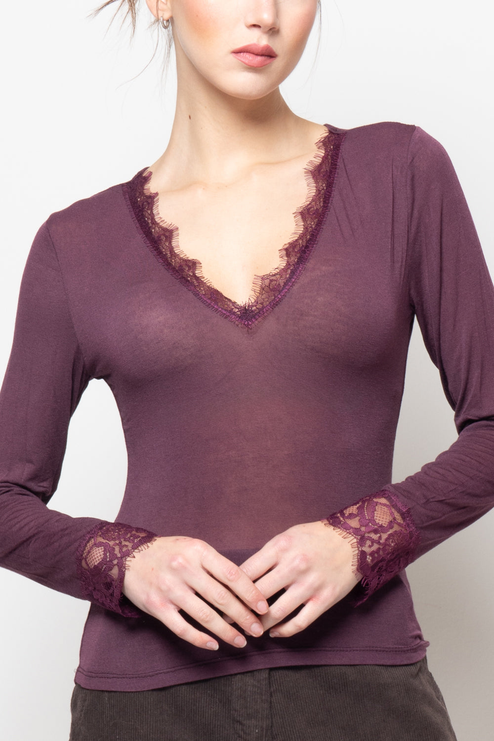 Maglia scollo a V ultralight in misto cashmere