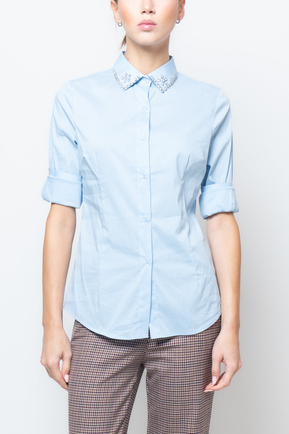 Camicia slim con colletto gioiello
