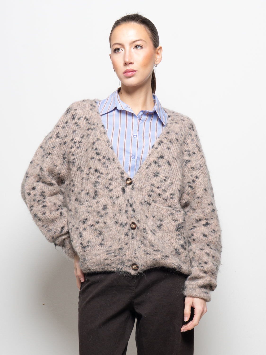 Cardigan in fantasia puntinata